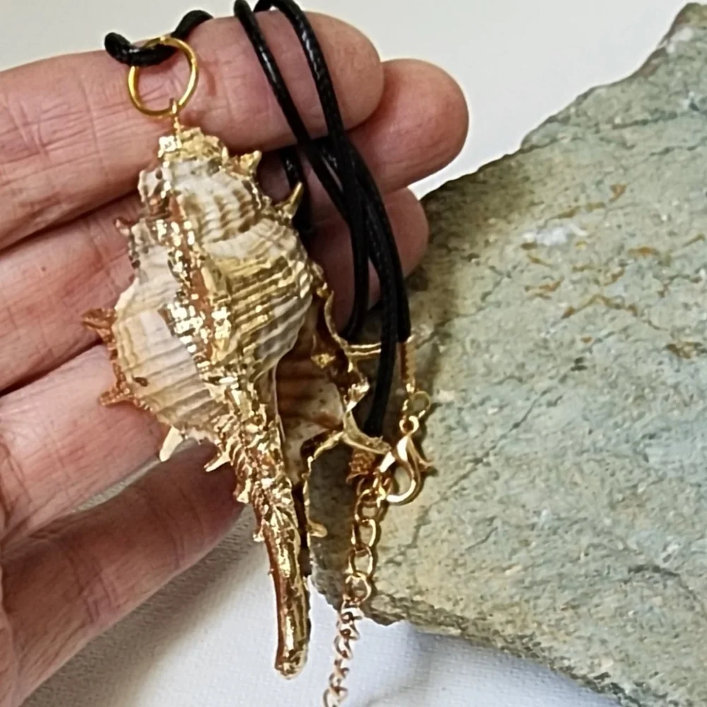 Free People Jewelry Genuine Ocean Shell Gold Boho Hypoallergic Black cord